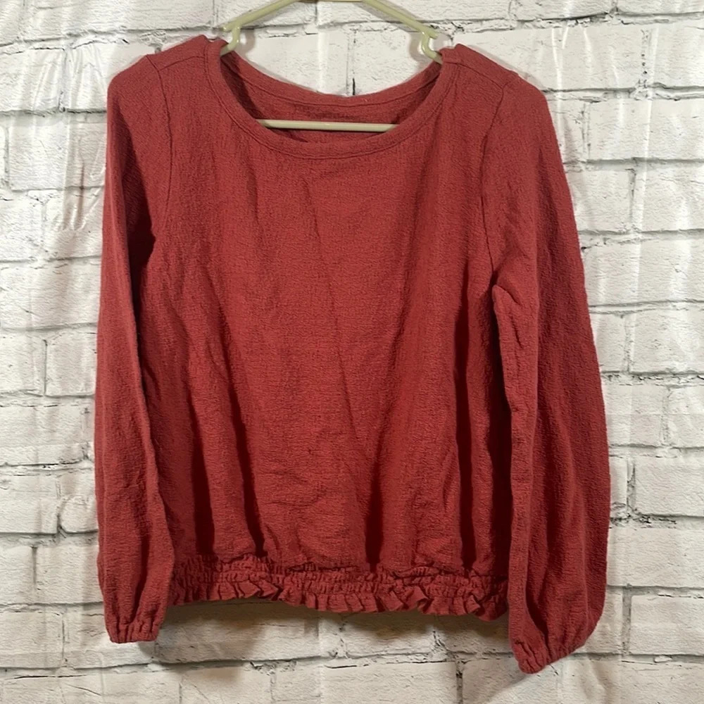 Rust colored long sleeve shirt Small